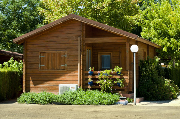 Cabane de jardin pas cher : 5 astuces pour sa construction